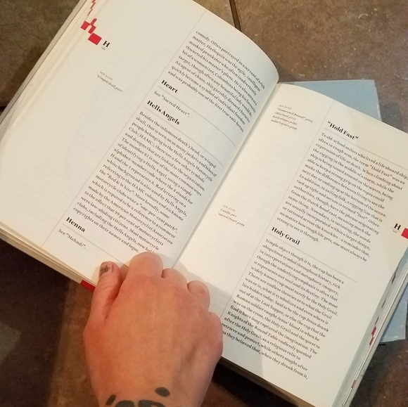 TATTOO DICTIONARY - Picture 2 of 3